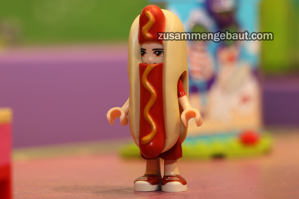 lego-friends-amusement-park-hot-dog-stan