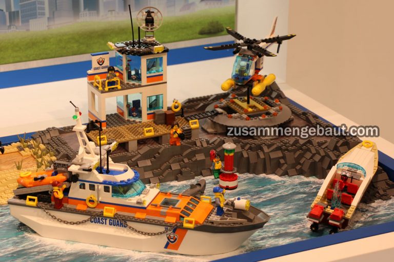 lego-city-coast-guard-sets-boat-2017-zusammengebaut-andres-lehmann-768x512