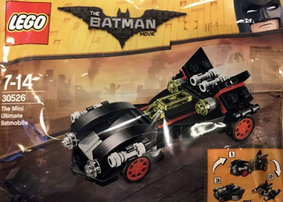 The LEGO Batman Movie Polybag The Mini Ultimate Batmobile 30526 fährt