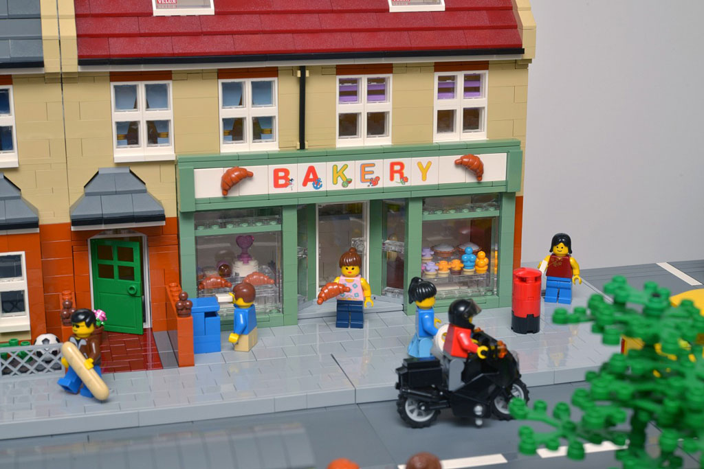 Corner shop bakery | © Huw Millington