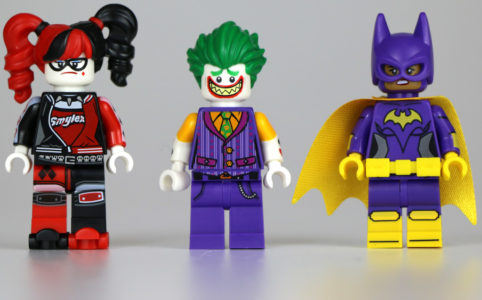 the-lego-batman-movie-the-joker-notorious-lowrider-minifigures-harley-quinn-batgirl-alternativer-gesichtsausdruck-set-70906-2016-zusammengebaut-andres-lehmann zusammengebaut.com