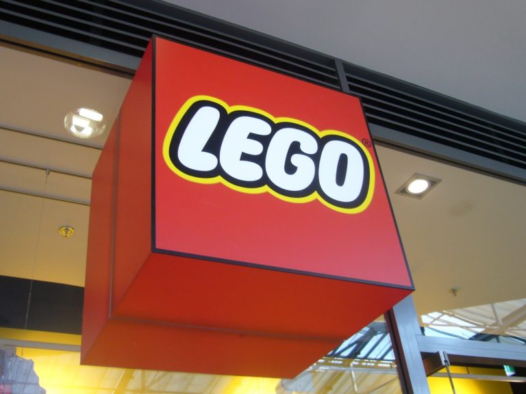 LEGO Store Wien im Donau Zentrum: Hereinspaziert - zusammengebaut