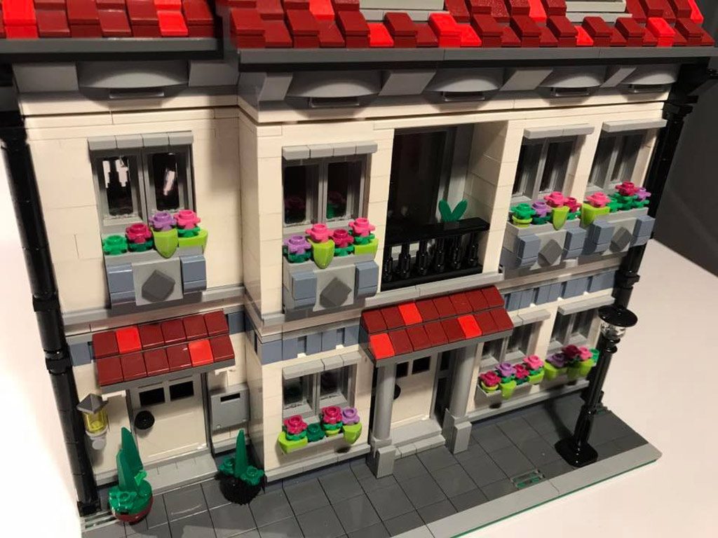 LEGO Modular Building als Geburtstagsgeschenk: Nachbau des Wohnhauses ...