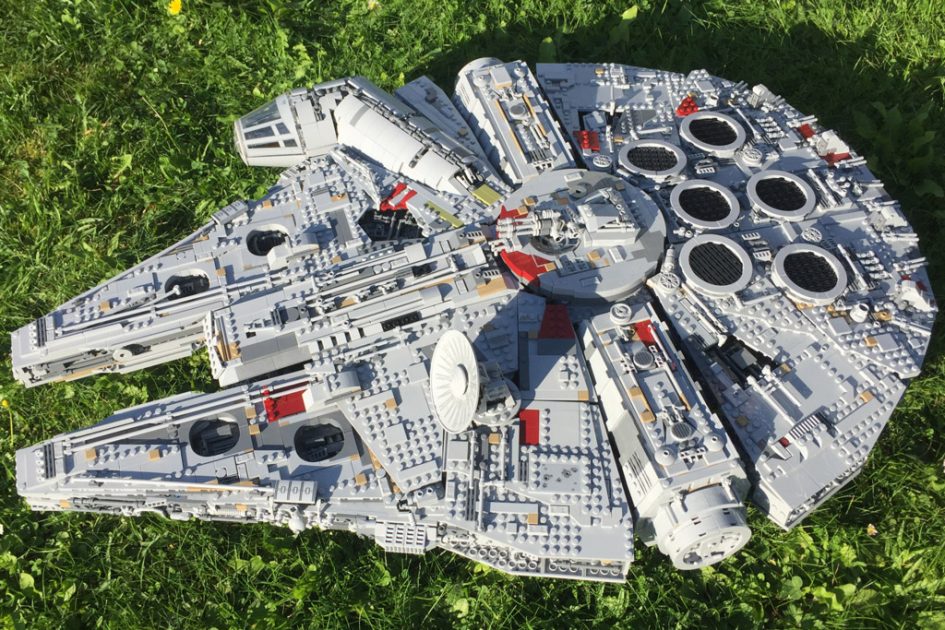 UPDATE: LEGO Star Wars UCS Millennium Falcon 75192 War Erneut ...