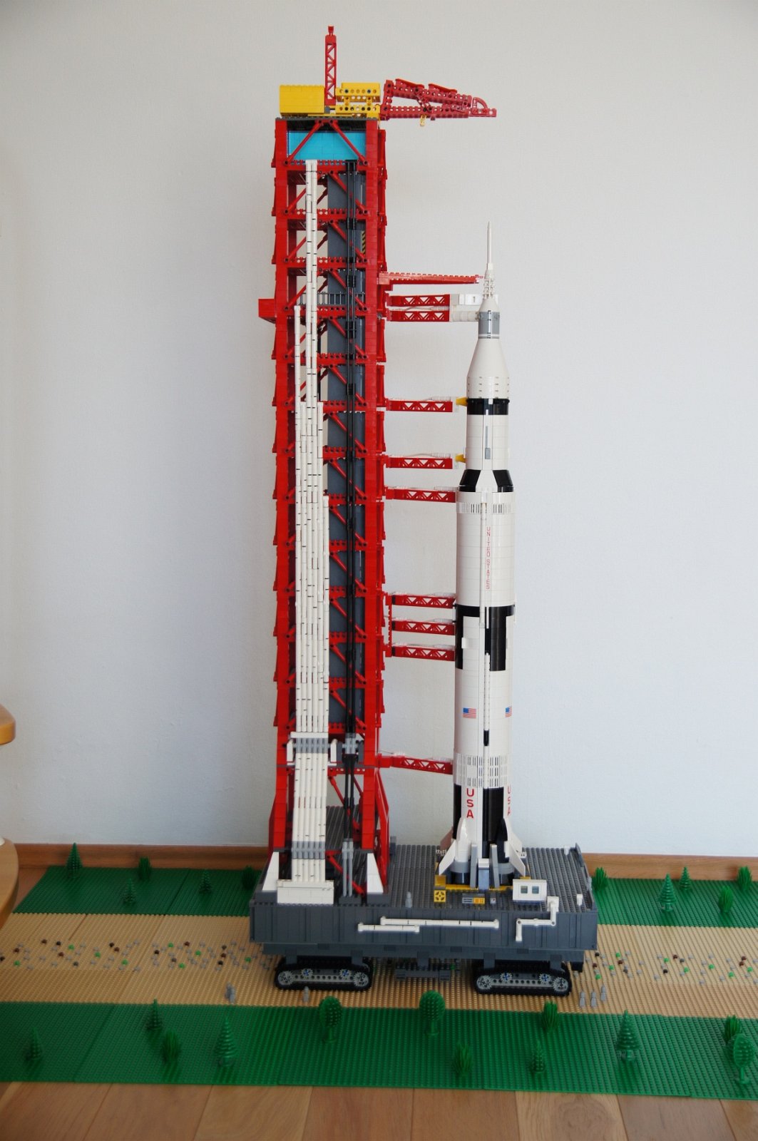 Ideen 37001 Bausteine MOC Set Apollo Saturn V Startturm Modell Kinderspielzeug 