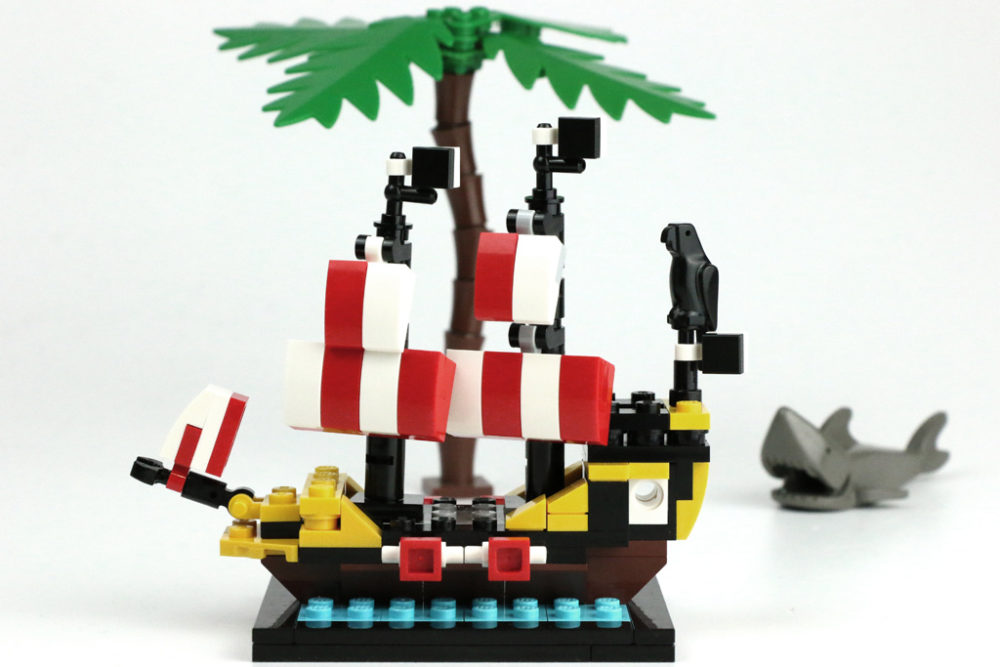 lego-piraten-black-seas-barracuda-6285-mini-modell-60-jahre-lego-stein-40290-2018-zusammengebaut-andres-lehmann zusammengebaut.com