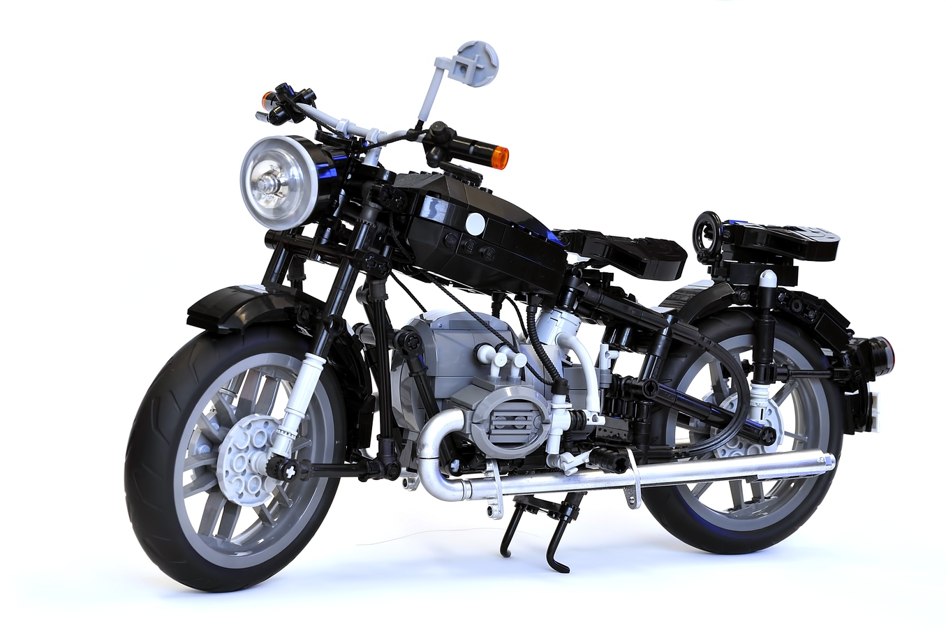 LEGO Ideas “The Vintage Motorcycle” von BMW R60/2 überspringt