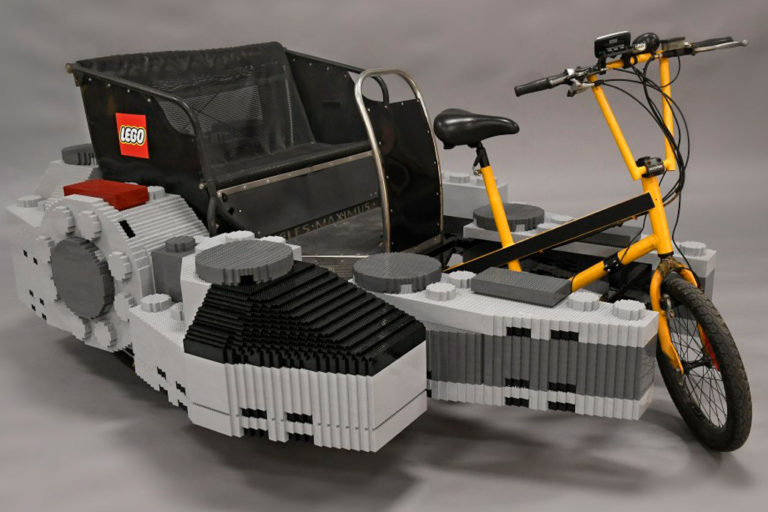 LEGO Star Wars Millennium Falcon Fahrradtaxi in New York