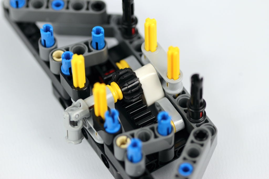 lego-technic-volvo-konzept-radlader-zeux-42081-lenkung-detail-2018-andre-micko zusammengebaut.com