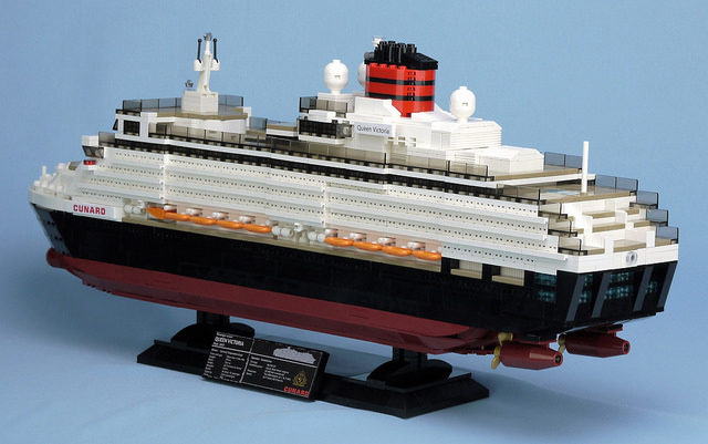 queen-victoria-cruise-ship-back-flagsnz-lego-ideas zusammengebaut.com