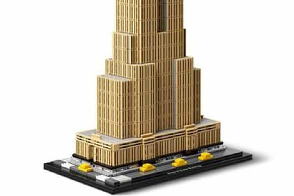 lego-architecture-empire-state-building-21046-2019-nyc-ausschnitt zusammengebaut.com
