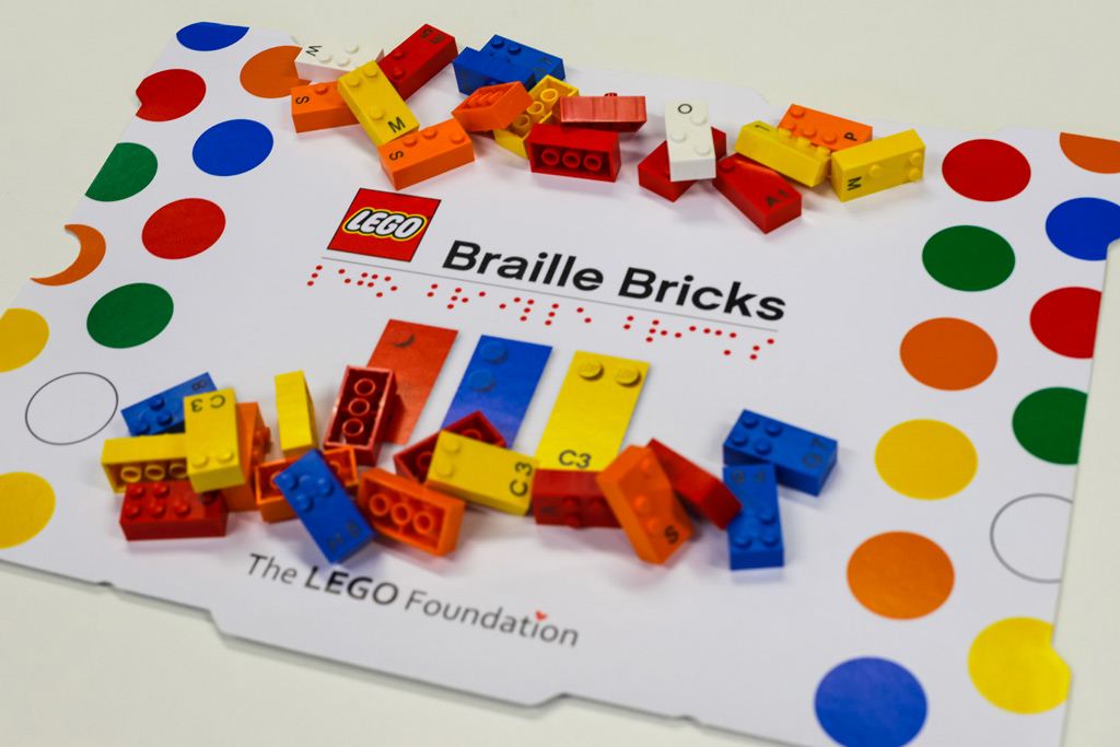 lego-braille-kit zusammengebaut.com