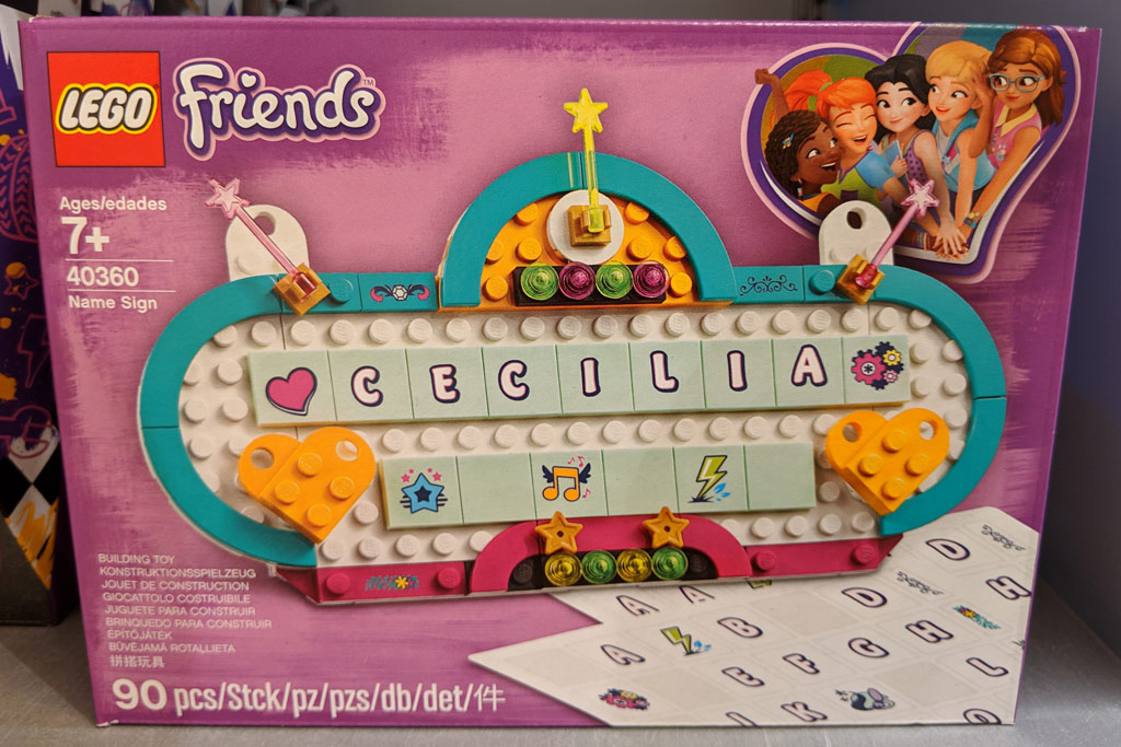 lego-friends-namensschild-40360-box-2019 zusammengebaut.com
