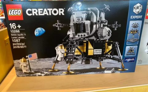 lego-creator-expert-nasa-apollo-11-lunar-lander-10266-box-marc-muller-facebook zusammengebaut.com