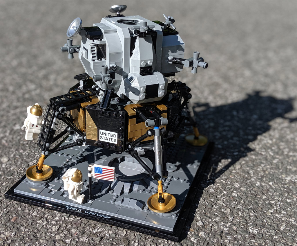 lego-creator-expert-nasa-apollo-11-lunar-lander-10266-mondlandefaehre-2019--gesamt-zusammengebaut-andres-lehmann zusammengebaut.com