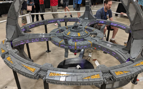 lego-star-trek-deep-sapce-9-adrian-drake-seite-gesamt-2019-zusammengebaut-john-hanlon zusammengebaut.com