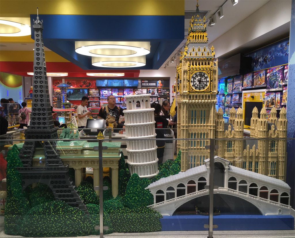 shanghai-lego-store zusammengebaut.com