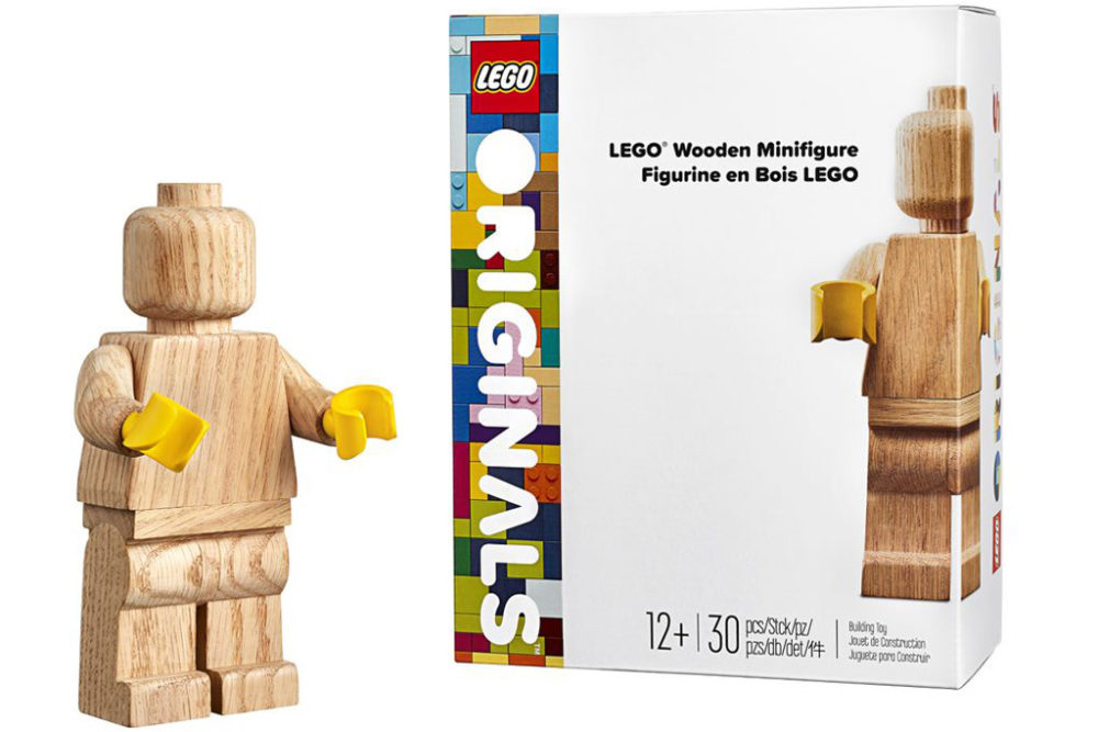 lego-originals-upscaled-wooden-minifigure-853967-2019-box zusammengebaut.com
