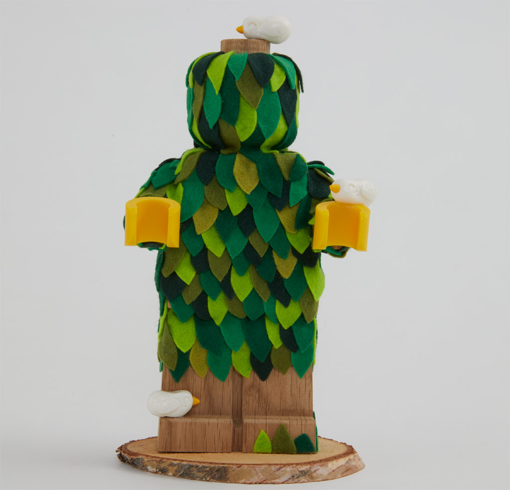 lego-originals-upscaled-wooden-minifigure-853967-2019-wald zusammengebaut.com