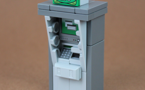 lego-geldautomat-2020-tiago-catarino zusammengebaut.com