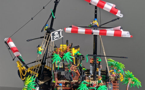 lego-ideas-21322-pirates-of-barracuda-bay-piraten-bucht-gesamtansicht-sonne-2020-zusammengebaut-andres-lehmann zusammengebaut.com