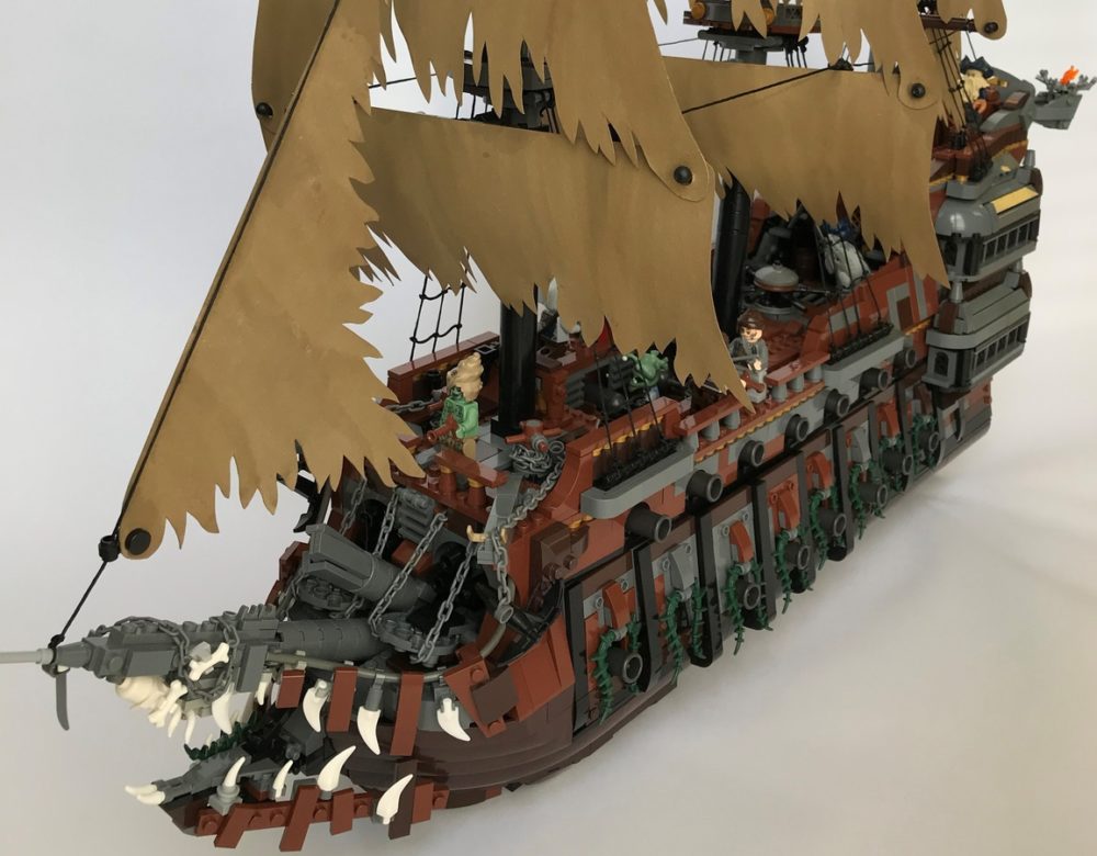 lego-ideas-piratenschiff-stoertebricker zusammengebaut.com