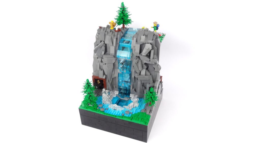 lego-ideas-working-waterfall-with-continuous-flowing-water-legoparadise zusammengebaut.com