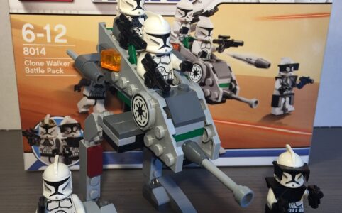 LEGO 8014 Clone Walker Battle Pack | © Felix Koch