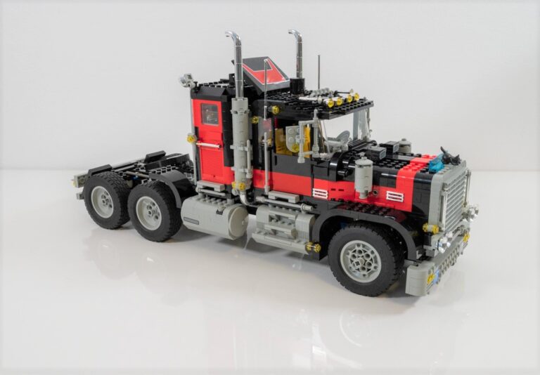 LEGO 5571 Model Team Giant Truck im Classic Review - zusammengebaut