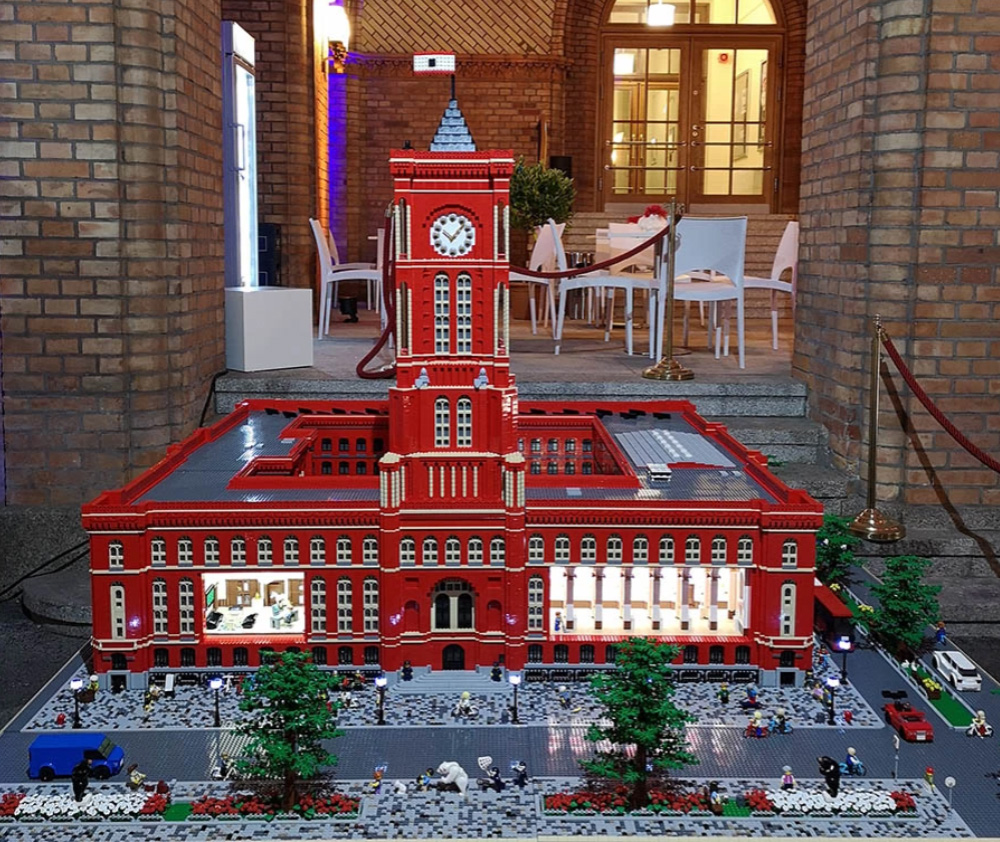 LEGO Rotes Rathaus BrickFabrik Rene Hoffmeister