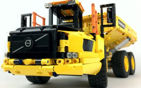 LEGO Technic 42114 Knickgelenkter Volvo-Dumper (6×6)