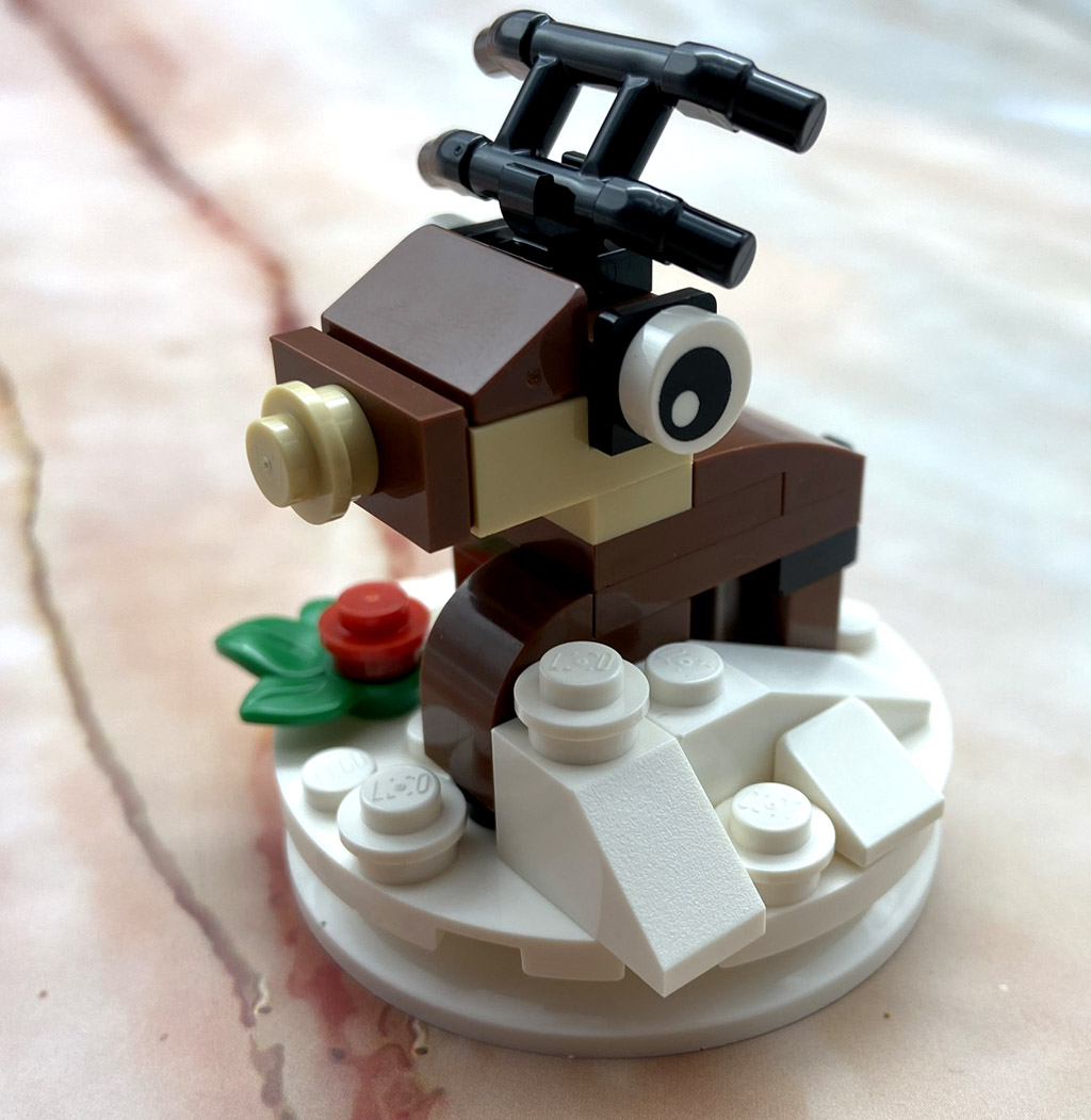 LEGO Seasonal 854038 Christbaumkugel mit Rentier Das Modell
