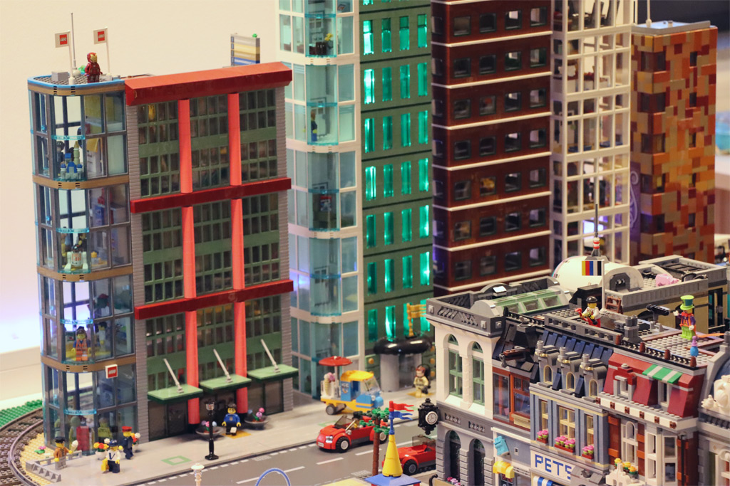 Fifth Avenue der New Ukonio nun mit LEGO Flagship Store