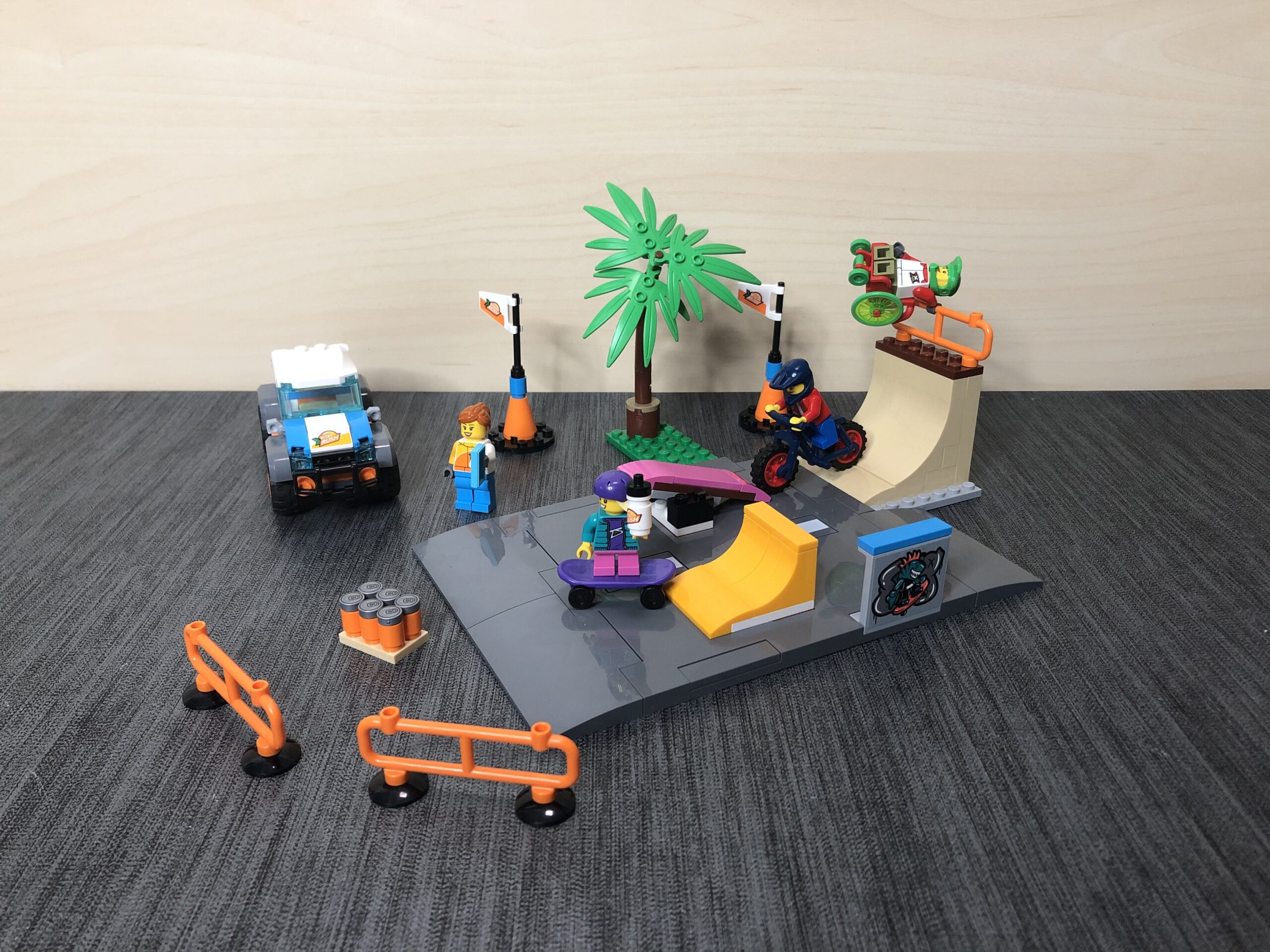 LEGO City 60290 Skatepark zusammengebaut