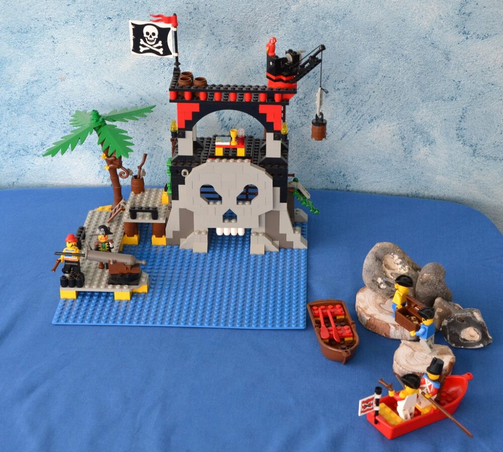 LEGO Pirates 6279 Skull Island im Classic Review | zusammengebaut