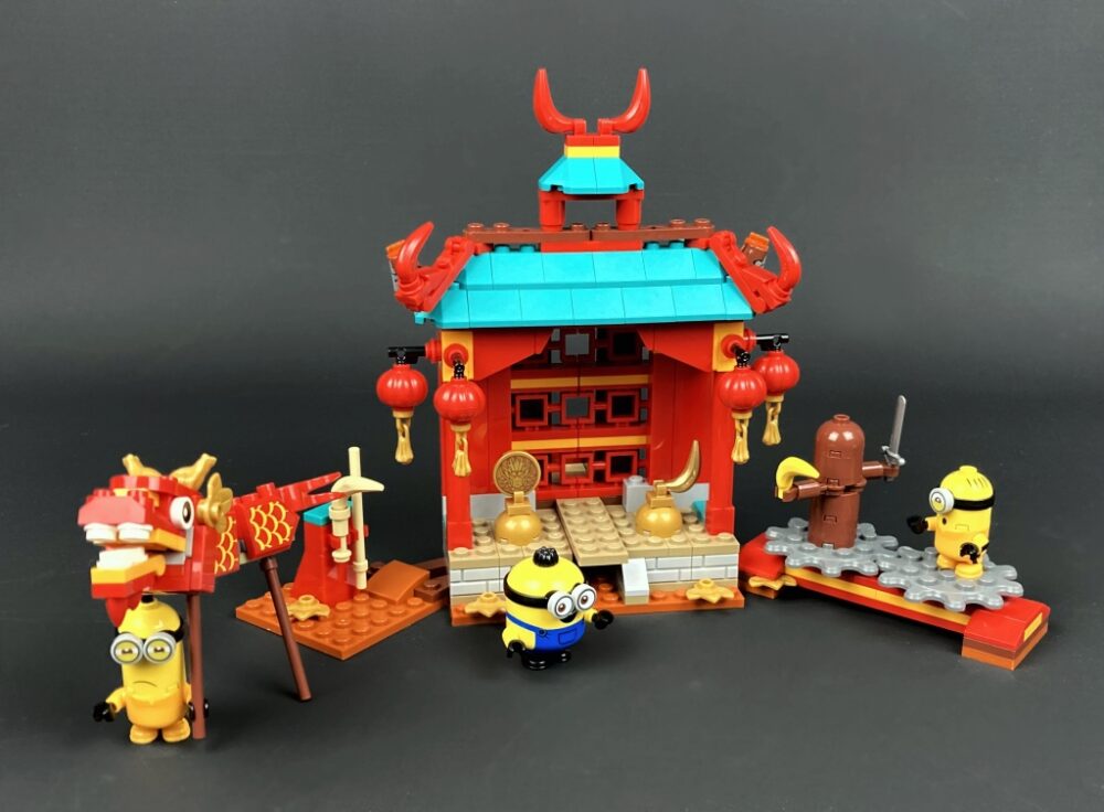 | Fu 75550 im Tempel LEGO Minions Review Kung zusammengebaut