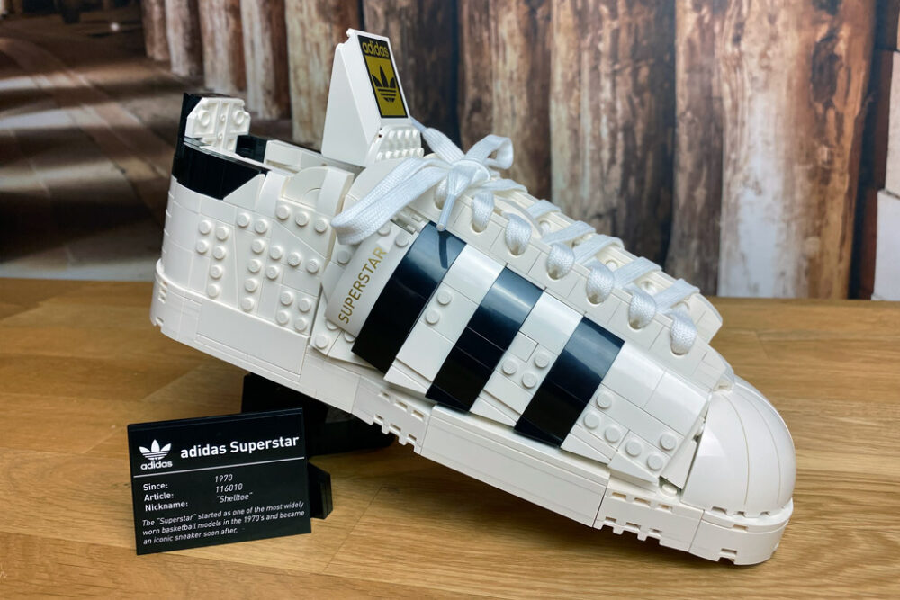 LEGO 18+ 10282 Adidas Originals Superstar