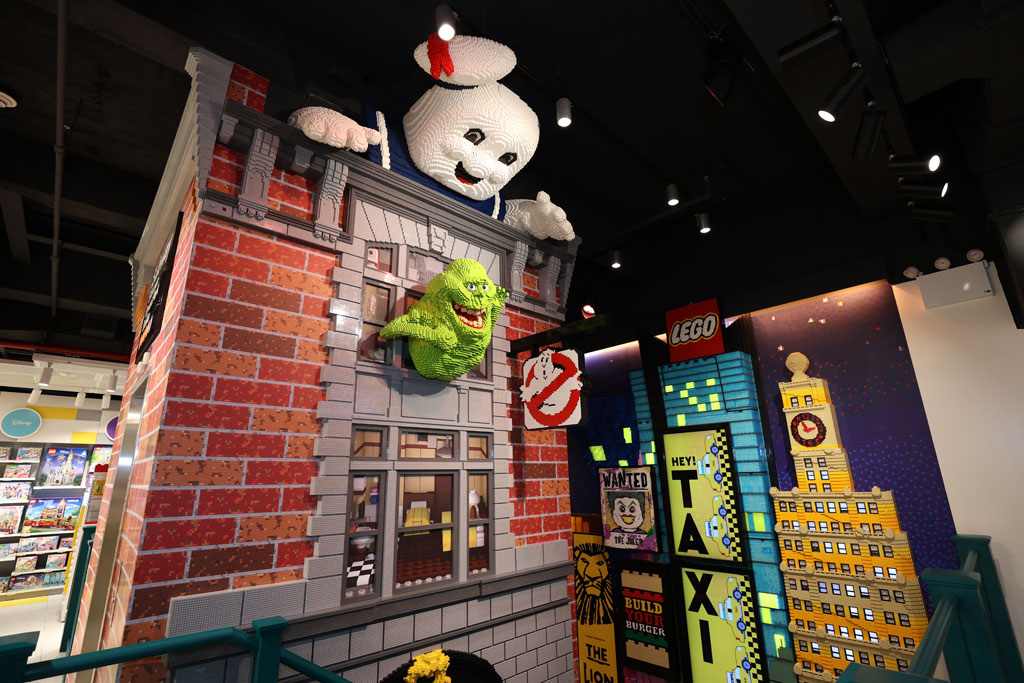 LEGO Flagship Store Avenue in New York City eröffnet mit Brick Lab | zusammengebaut