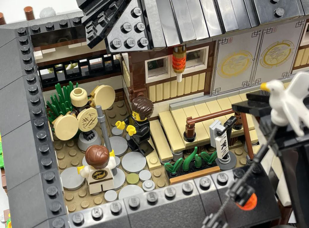 LEGO Ideas SpaceBricks54 The Dojo Der Innenhof