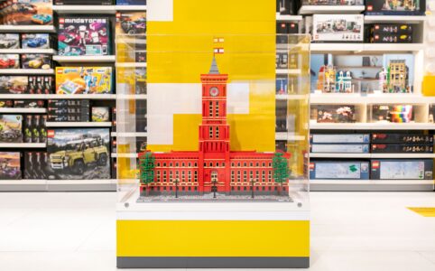 Rotes Rathaus im LEGO Store Berlin: Mall of Berlin