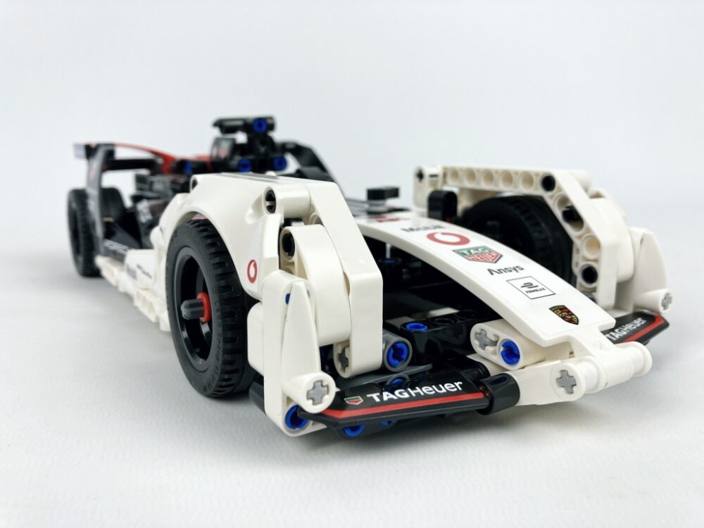 LEGO Technic 42137 Formula E Porsche 99X Electric