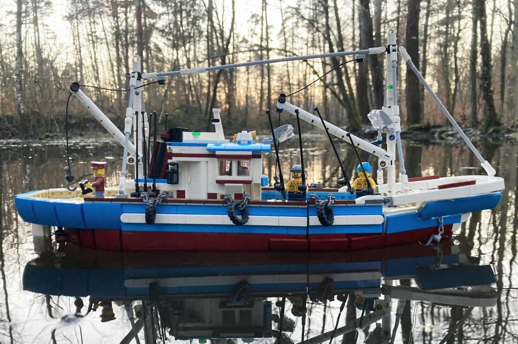 Set Review: #910010-1: Great Fishing Boat Bricklink, 49% OFF