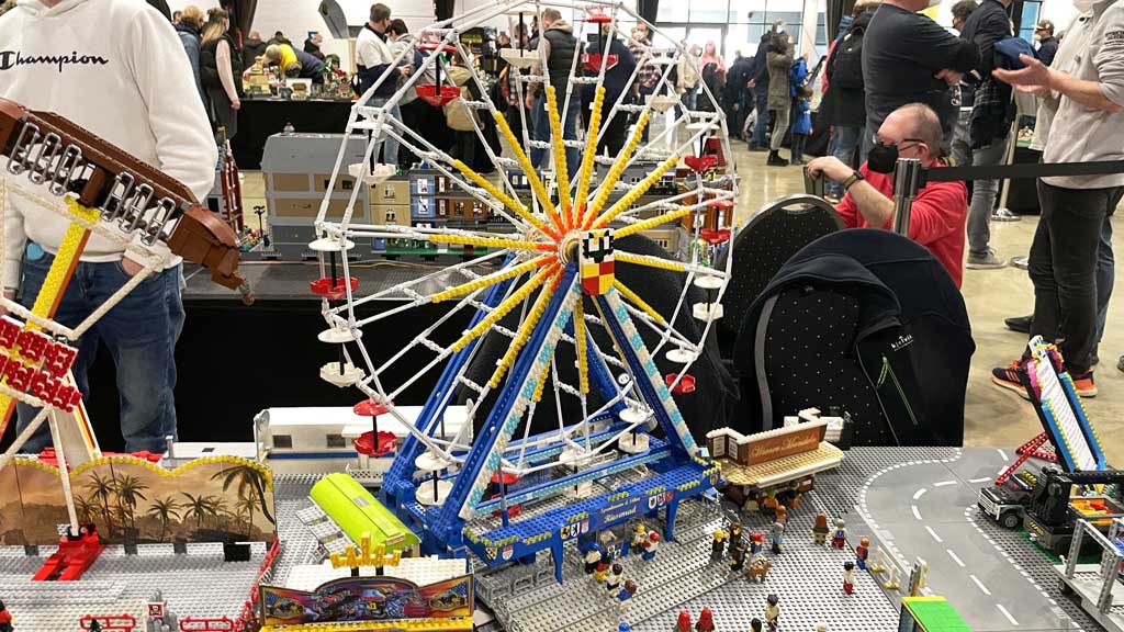 Ausstellung Hildesheimer Steinwelten LEGO Kirmes von Kirmes LEGO 500 und Klemmbausteine_Kirmes