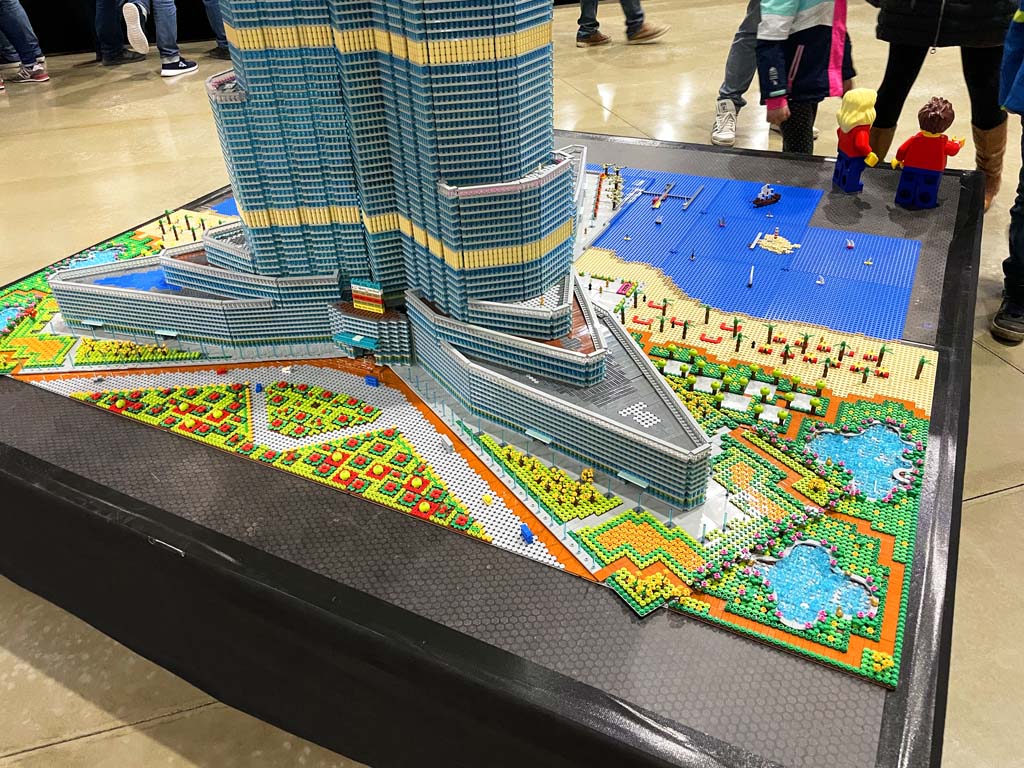 LEGO Ausstellung Burj Khalifa von Bricks and More