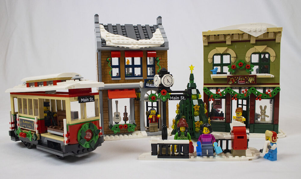LEGO Icons 10308 Weihnachtlich geschmückte Hauptstraße