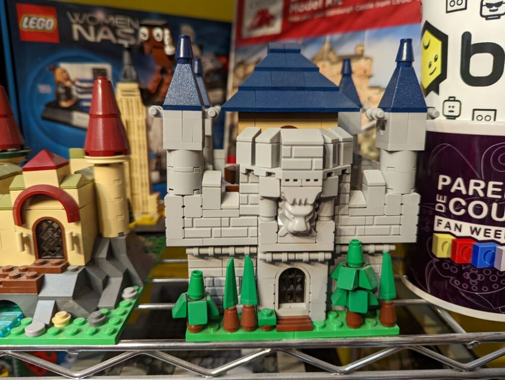 Beyond the Brick Studio-Tour und bei der Zusammengebaut 2023 LEGO ...