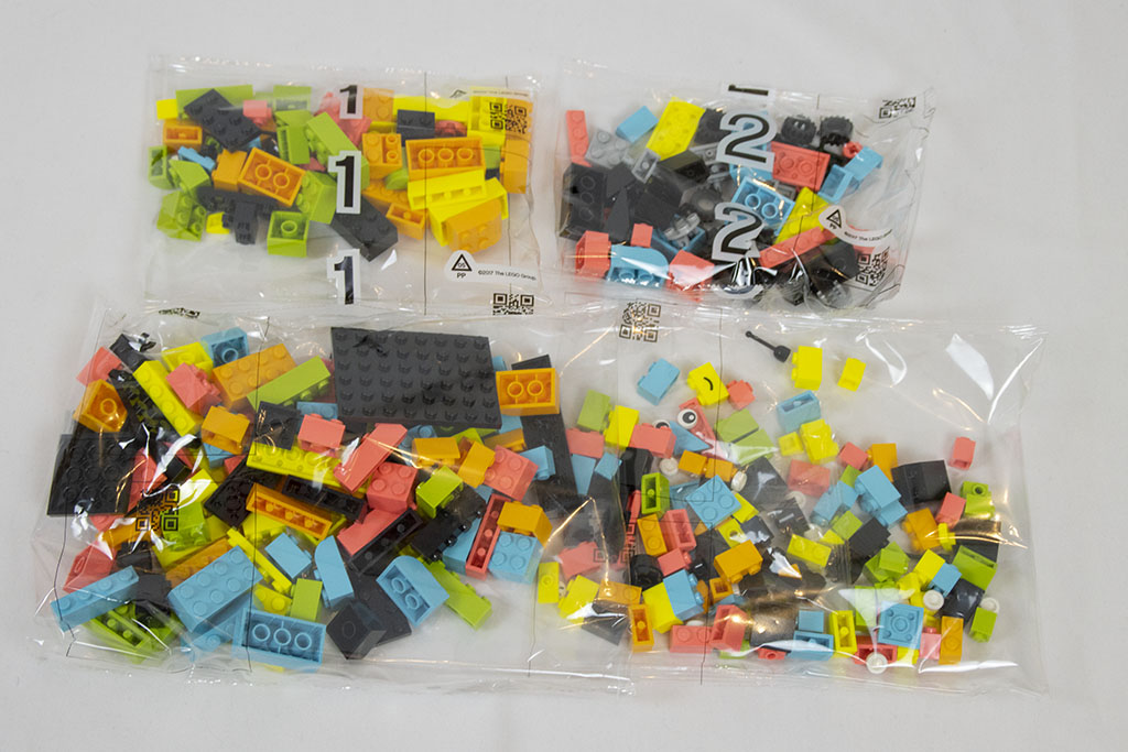 Review Kreativ-Bauset Pastell LEGO Neon Classic zusammengebaut und 11030 Großes | 11028 Kreativ- im 11027 Kreativ-,