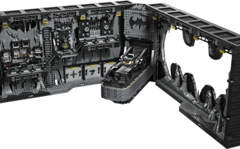 LEGO Batman 76252 Batcave Shadowbox
