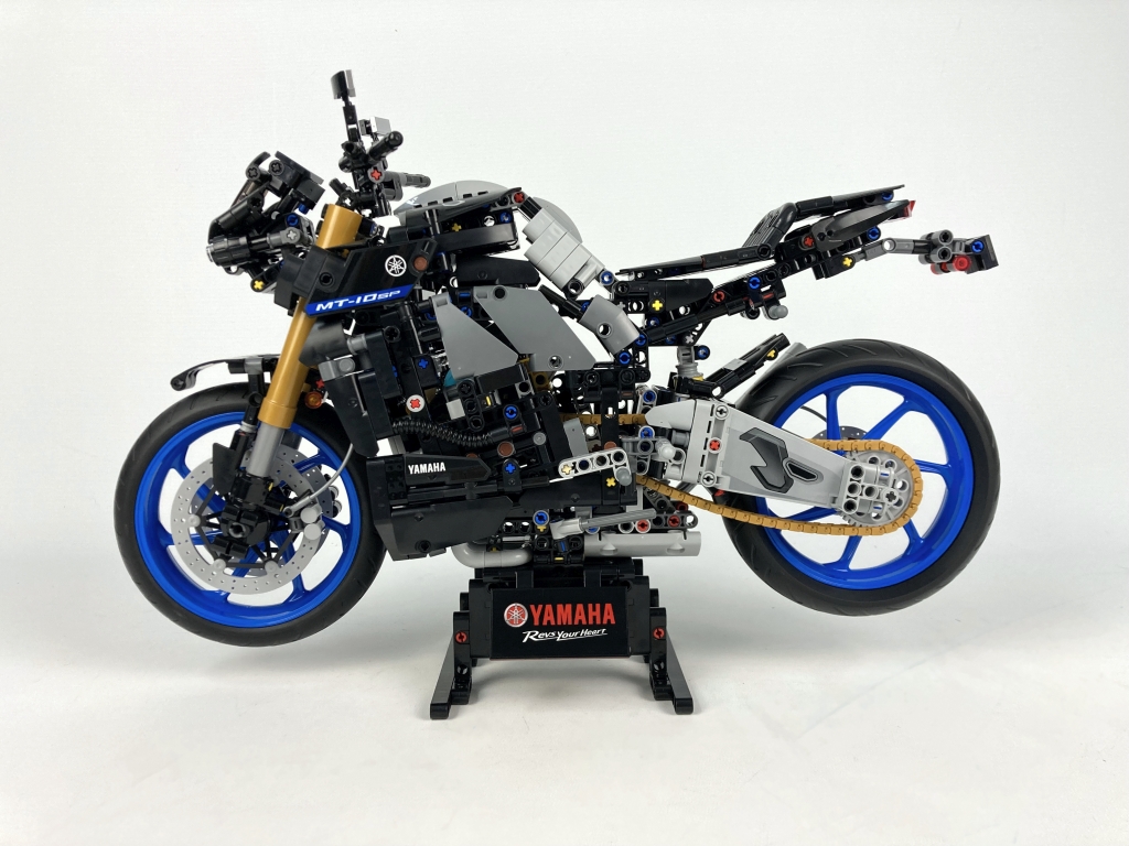 LEGO Technic 42159 Yamaha MT-10SP im Review