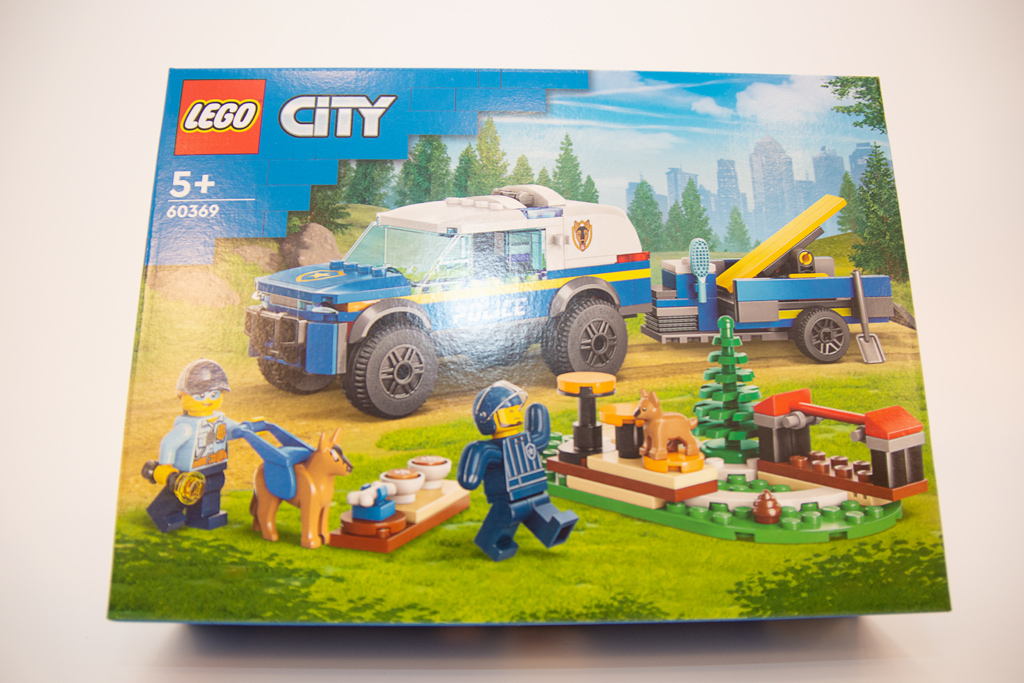 LEGO City 60369 Mobiles Polizeihunde-Training Review im zusammengebaut 